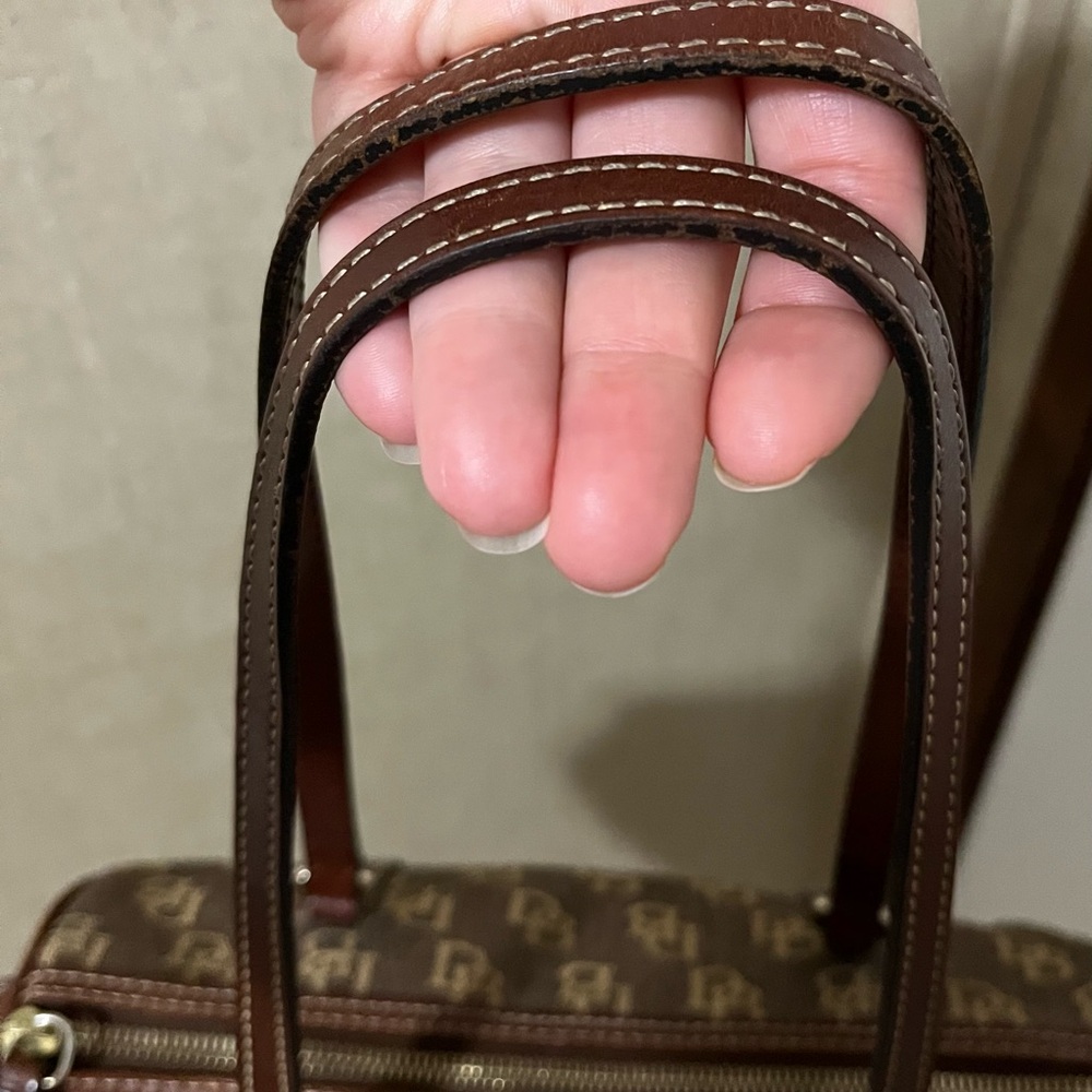 Dooney & Bourke Brown Monogram barrel Bag - Picture 2 of 13